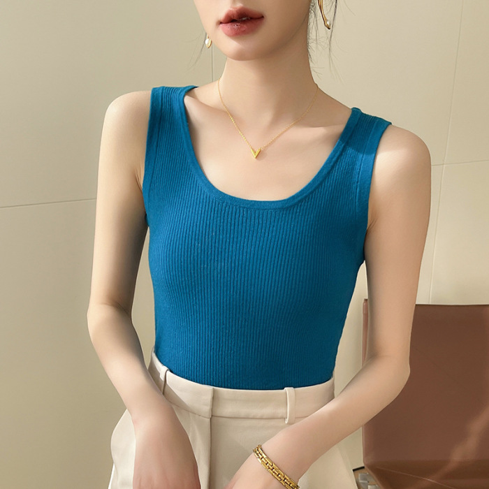 U-neck suit with soft waxy bottoming shirt 36